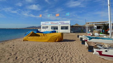 Tornado Surf Center - Solymar